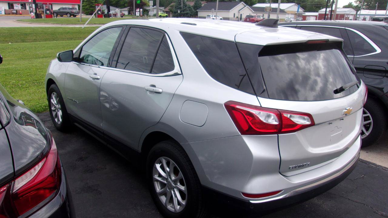 Used 2018 Chevrolet Equinox LT FWD image 3