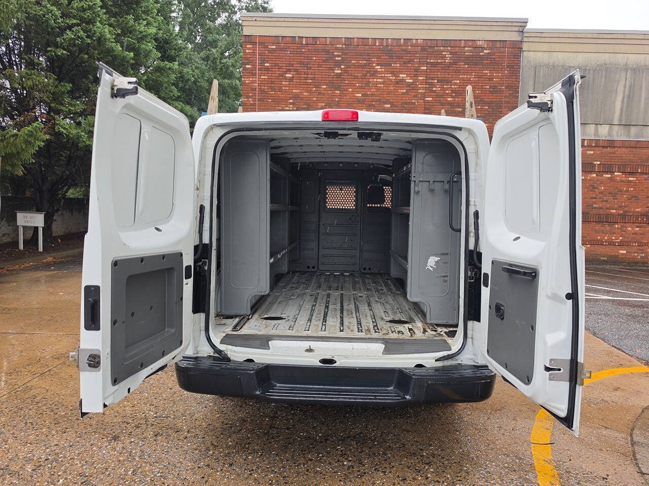 Used 2018 Nissan NV 1500 S RWD image 5