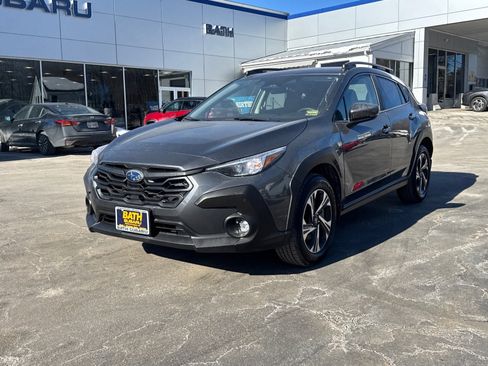 Used 2024 Subaru Crosstrek 2.0i Premium image 1