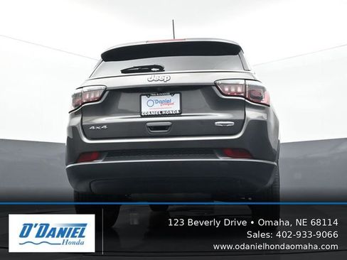 Used 2019 Jeep Compass Latitude w/ Popular Equipment Group image 11