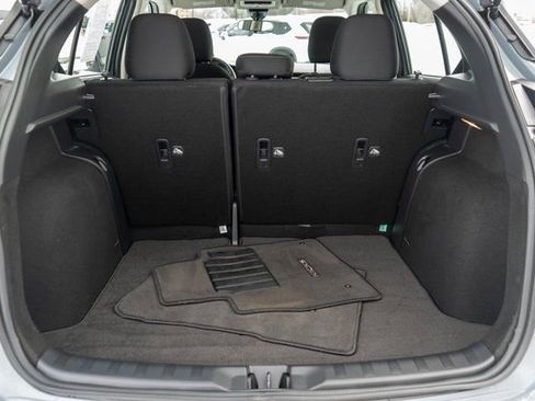 Used 2023 Nissan Kicks SV image 11