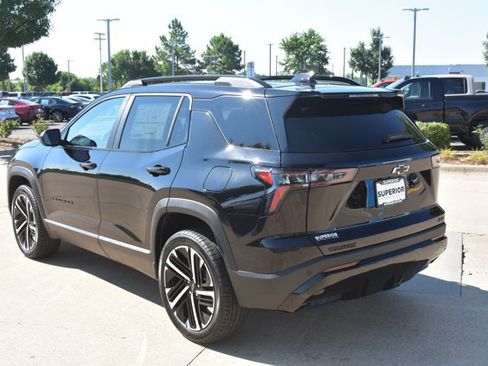New 2027 Chevrolet Equinox RS w/ LPO, Floor Liner Package FWD image 8
