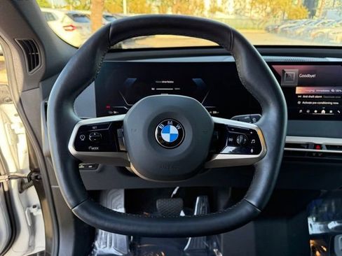 Used 2026 BMW iX xDrive45 w/ Premium Package image 22