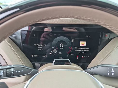 Used 2026 GMC Yukon Denali w/ Denali Reserve Package AWD/4WD image 25