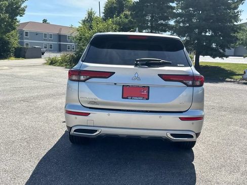 Used 2022 Mitsubishi Outlander SE AWD/4WD image 6