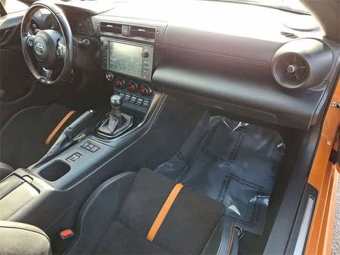 Used 2023 Toyota GR86 10th Anniversary SE image 32