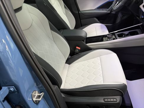 New 2026 Volkswagen Tiguan SEL R-Line image 38