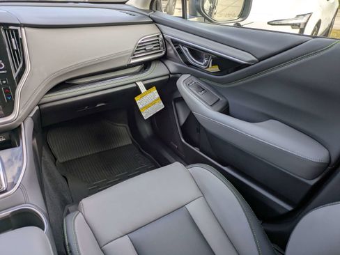 Certified 2025 Subaru Outback Onyx Edition w/ Popular Package #2 image 18