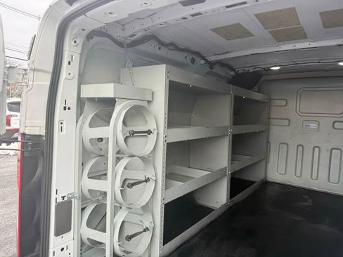 Used 2022 Ford Transit 250 Low Roof AWD image 31