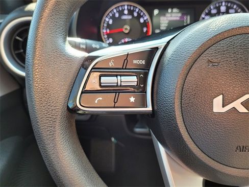 Used 2024 Kia Forte LXS w/ LXS Technology Package image 27