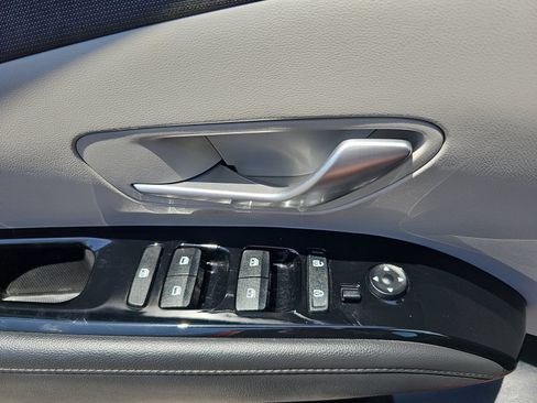 Certified 2023 Hyundai Tucson Limited AWD/4WD image 33