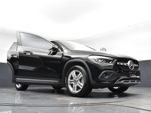 Used 2021 Mercedes-Benz GLA 250 4MATIC image 32