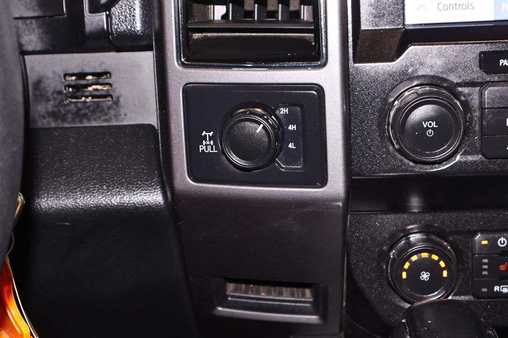 Certified 2019 Ford F150 XLT w/ Equipment Group 302A Luxury AWD/4WD image 24