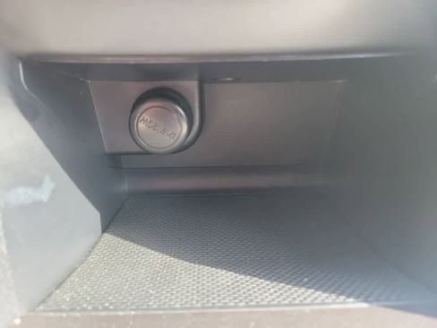 Used 2013 Subaru Outback 2.5i Premium w/ All-Weather Pkg image 16