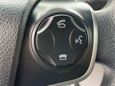 Used 2014 Toyota Camry LE FWD image 15