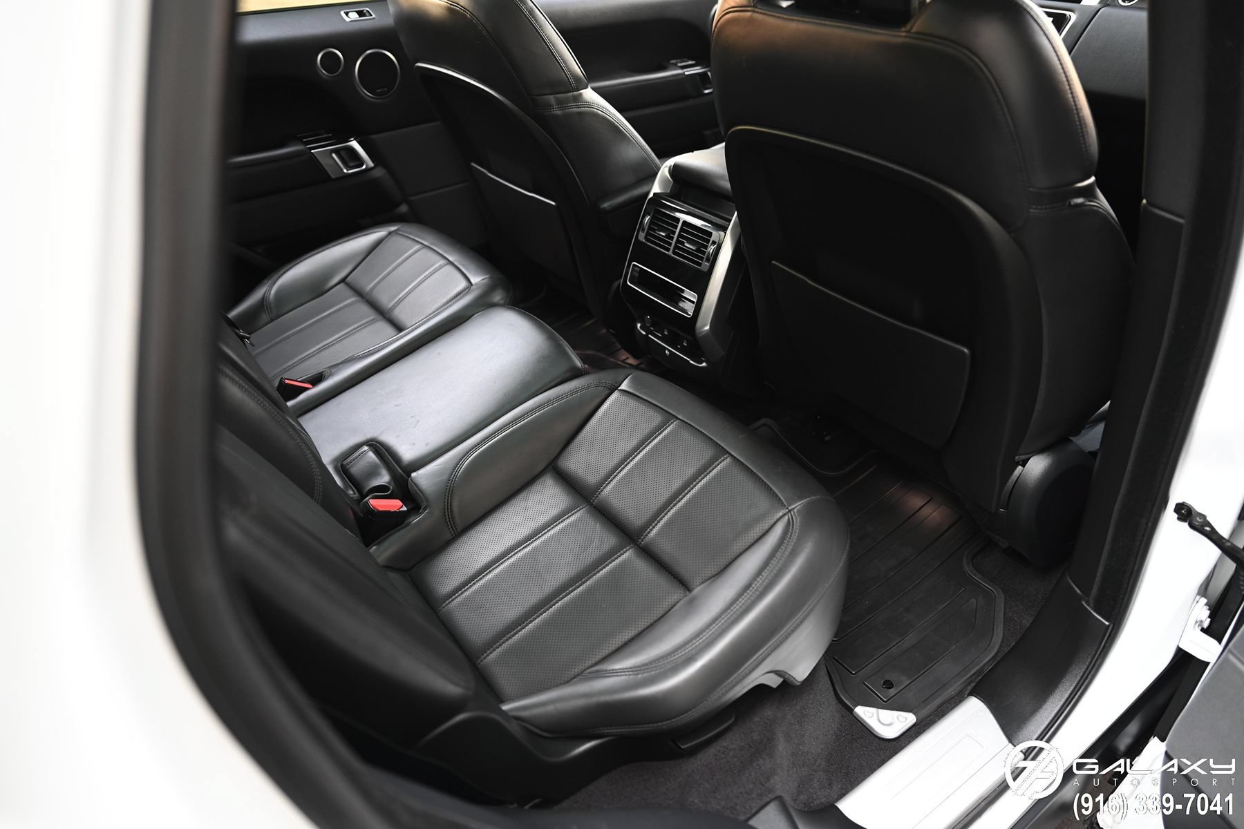 Used 2019 Land Rover Range Rover Sport HSE AWD/4WD image 14