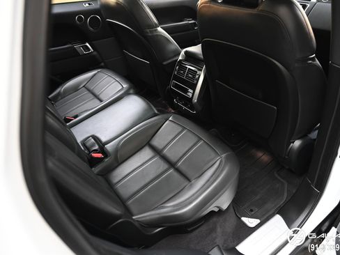 Used 2019 Land Rover Range Rover Sport HSE AWD/4WD image 14