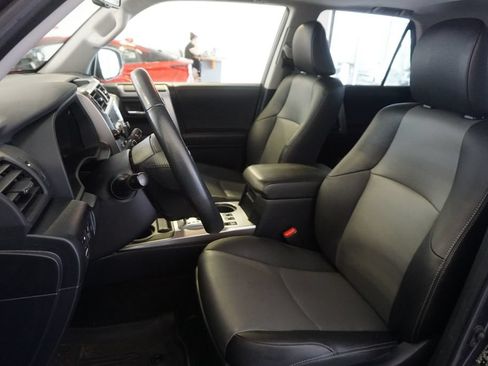 Certified 2023 Toyota 4Runner SR5 Premium w/ Moonroof Package AWD/4WD image 19