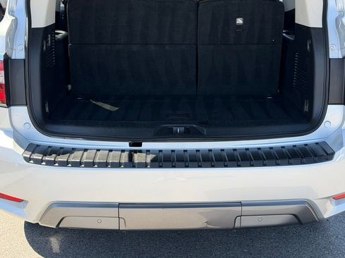 Used 2024 Nissan Armada SV image 26