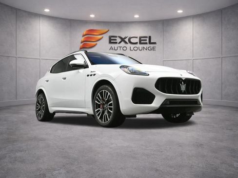 Used 2023 Maserati Grecale Modena AWD/4WD image 53