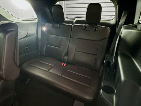 Used 2025 Ford Explorer Platinum w/ LUX Leather Package image 31