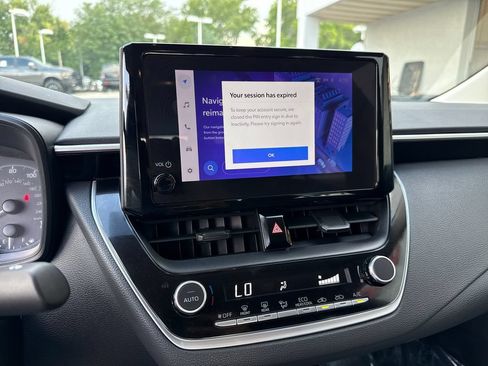 Used 2024 Toyota Corolla LE FWD image 18