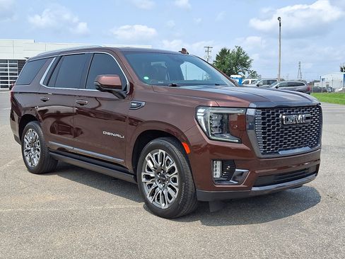 Used 2023 GMC Yukon Denali Ultimate AWD/4WD image 38