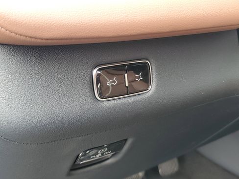 New 2026 Lincoln Navigator L Reserve AWD/4WD image 15