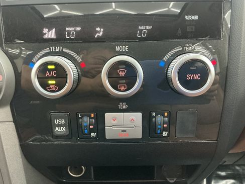 Used 2016 Toyota Sequoia Platinum AWD/4WD image 37