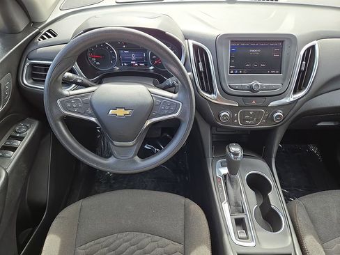 Used 2021 Chevrolet Equinox LT image 17