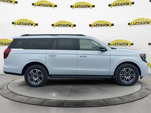 New 2026 Ford Expedition Max Active RWD image 7