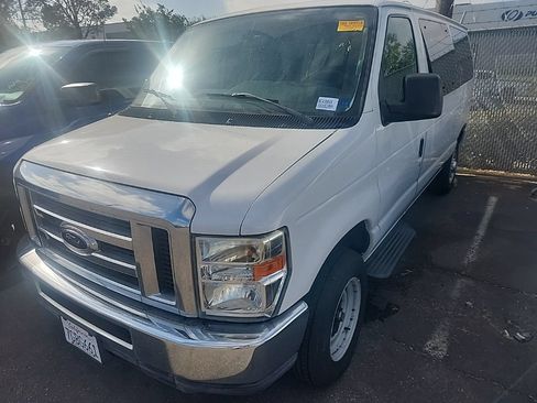 Used 2013 Ford E-350 and Econoline 350 XLT RWD image 4