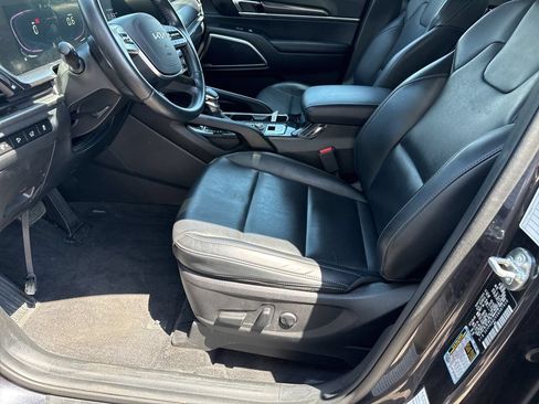 Used 2025 Kia Telluride S AWD/4WD image 14