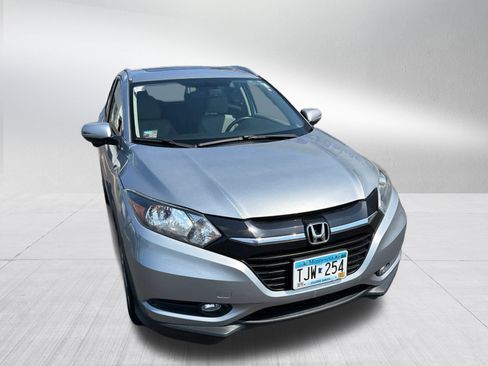 Used 2017 Honda HR-V EX-L image 4
