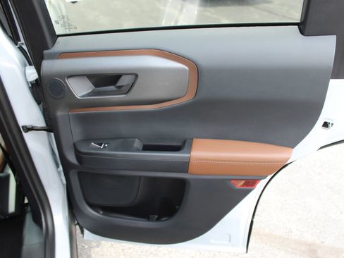 New 2026 Ford Bronco Sport Outer Banks w/ Outer Banks Tech Package+ AWD/4WD image 13