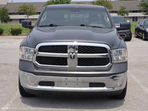 Used 2017 RAM 1500 Classic SLT AWD/4WD image 3