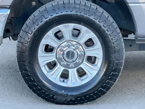 Used 2022 Ford F350 XLT image 25