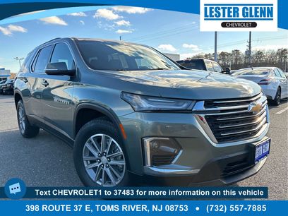 Used 2023 Chevrolet Traverse LT