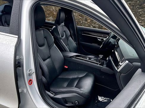 Used 2018 Volvo S90 T5 Momentum w/ Momentum Plus Package image 7