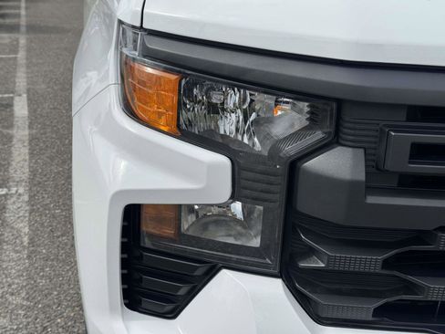 Used 2025 Chevrolet Silverado 1500 W/T image 7