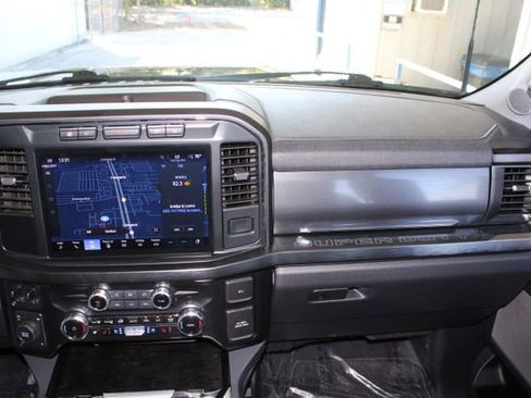 Used 2024 Ford F250 Lariat w/ Black Appearance Package image 26