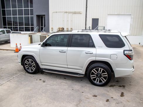 Used 2021 Toyota 4Runner Limited image 10