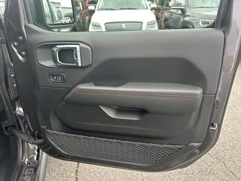 New 2025 Jeep Wrangler Rubicon w/ XTREMEE 35" Tire Package image 13