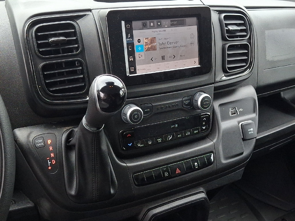 Used 2025 RAM ProMaster 2500 w/ U-Haul Equipment Group FWD image 19