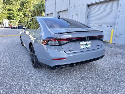 Used 2023 Honda Accord Sport image 4