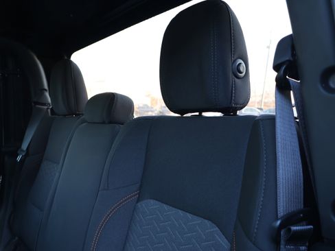 Used 2023 Jeep Gladiator Mojave w/ Trailer Tow Package image 15