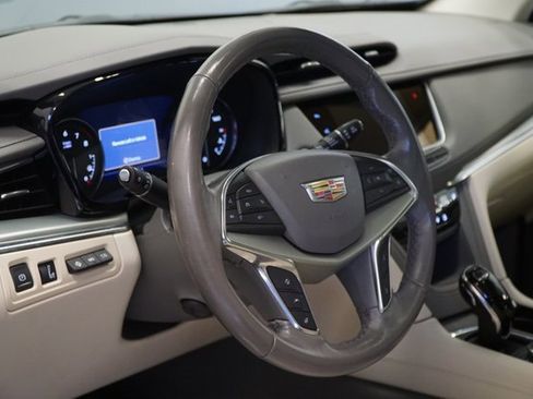 Used 2023 Cadillac XT5 Premium Luxury w/ Technology Package image 12