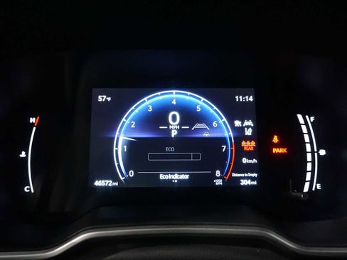 Used 2023 Toyota Corolla Cross XLE image 27