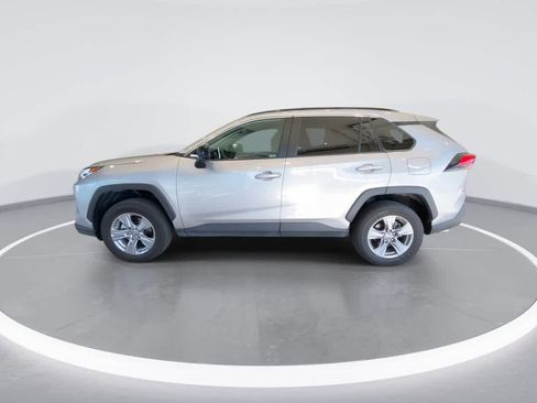 Used 2024 Toyota RAV4 LE AWD/4WD image 5