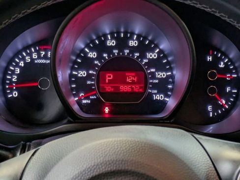 Used 2018 Kia Soul + FWD image 15